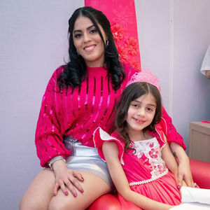 Meet your Posher, Elly